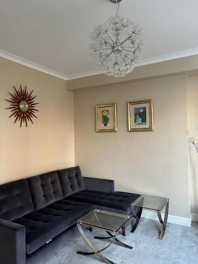 West Kensington 1 Apartment London Bagian luar foto